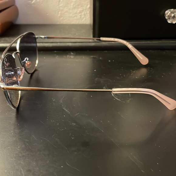 Coach HC7107 - Picture 5 of 7